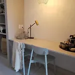 The Superstay Boutique Guestroom Pensión