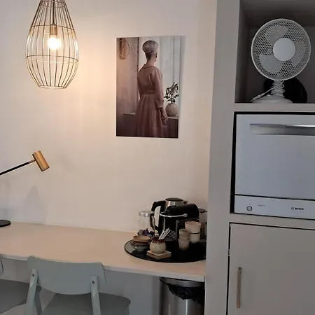 The Superstay Boutique Guestroom *
